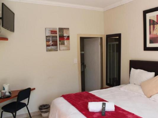 Room image 1