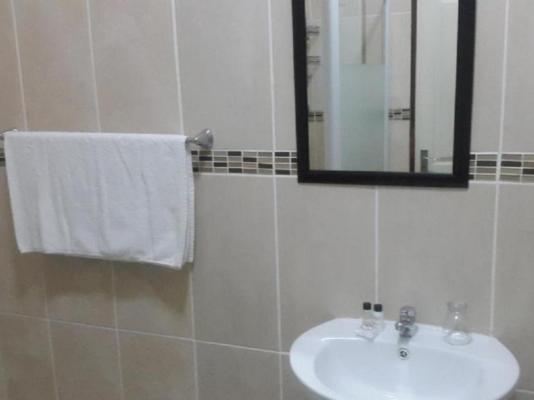 Room image 2