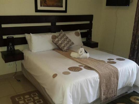 Room image 4
