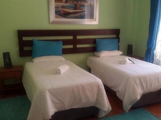 Room image 4