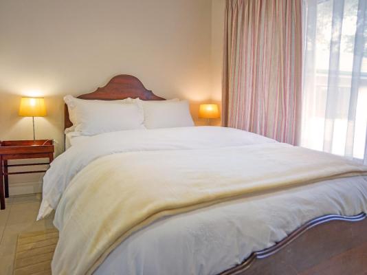 Room image 26