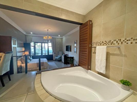 Room image 3