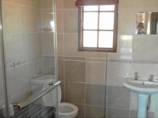 Room image 1