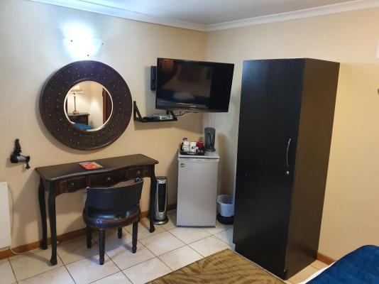 Room image 1