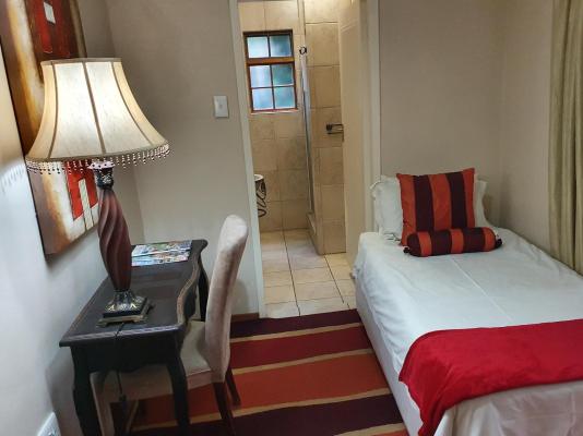 Room image 13