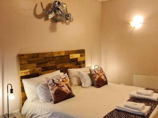 Room image 34