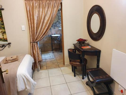 Room image 7