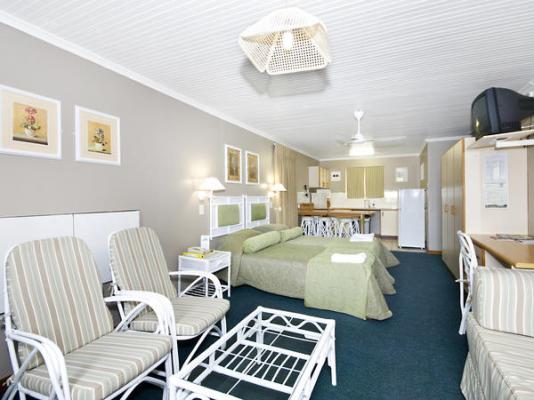 Room image 3