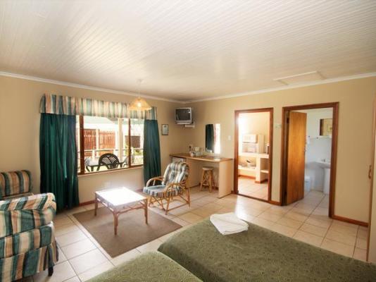 Room image 3