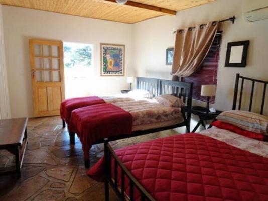 Room image 1