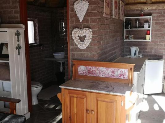 Room image 4