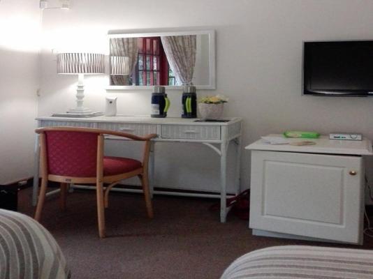 Room image 1