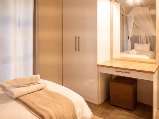 Room image 3