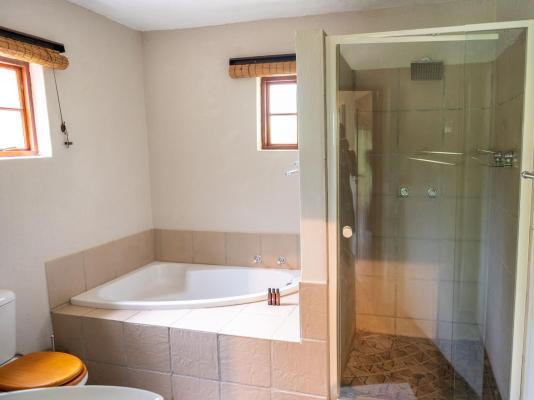 Room image 17