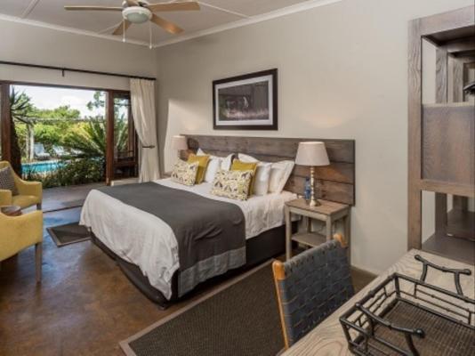 Room image 3
