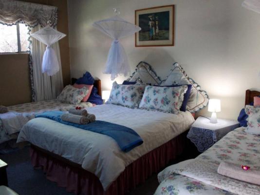 Room image 3
