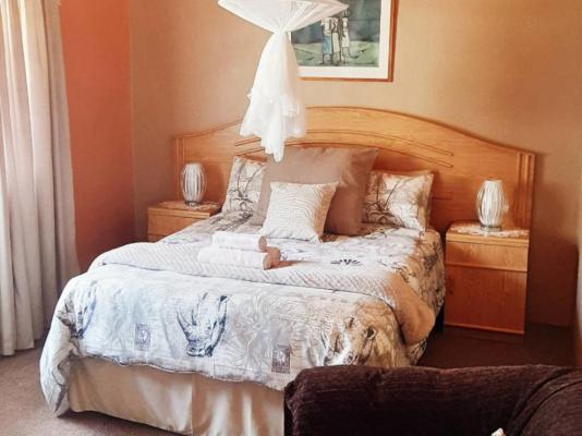 Room image 3