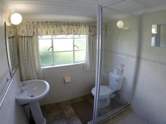 Room image 3
