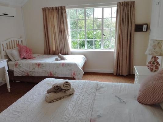 Room image 1