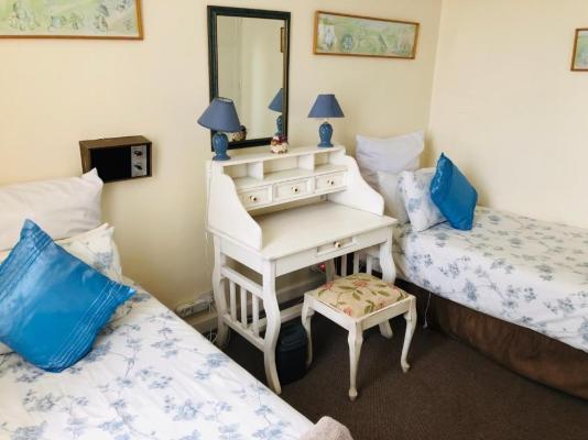 Room image 2