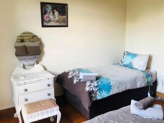 Room image 2