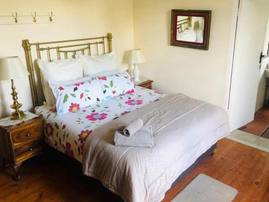 Room image 4