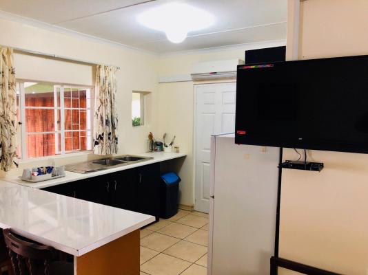 Room image 1