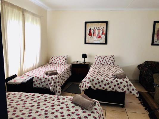 Room image 2