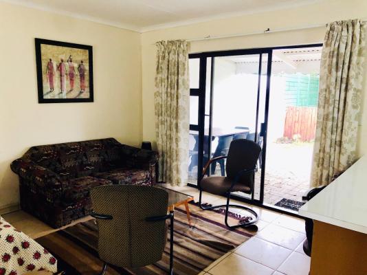 Room image 4