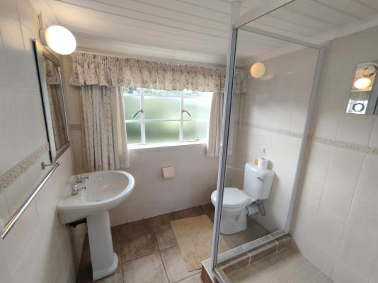 Room image 2
