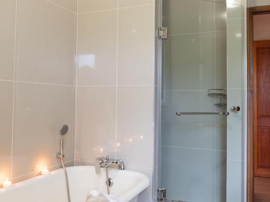 Room image 7