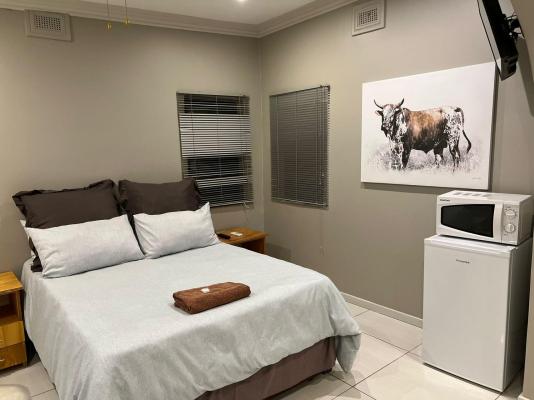 Room image 3