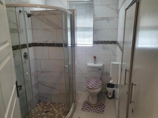 Room image 6