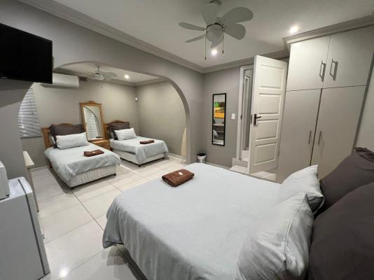 Room image 7
