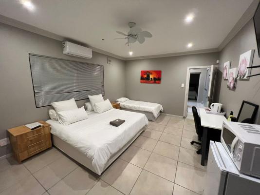 Room image 25
