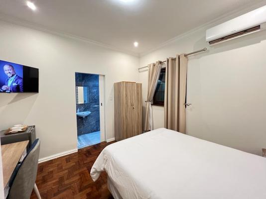 Room image 4
