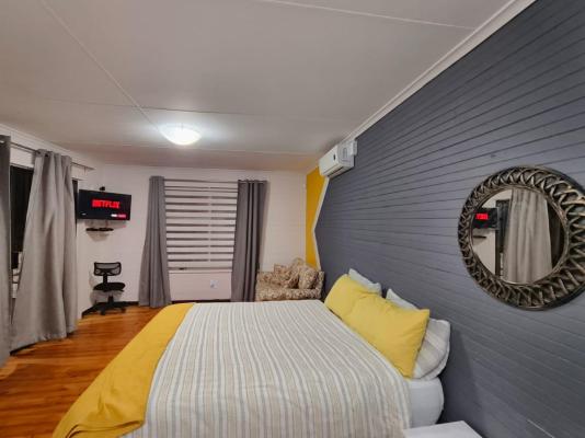 Room image 9