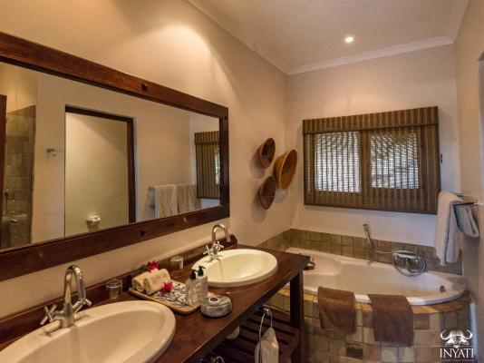 Inyati Game Lodge, Sabi Sand Nature Reserve