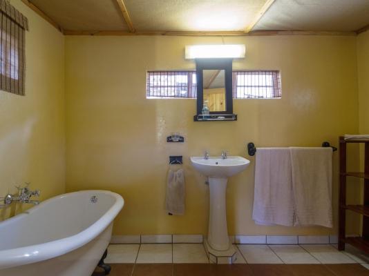 Room image 1