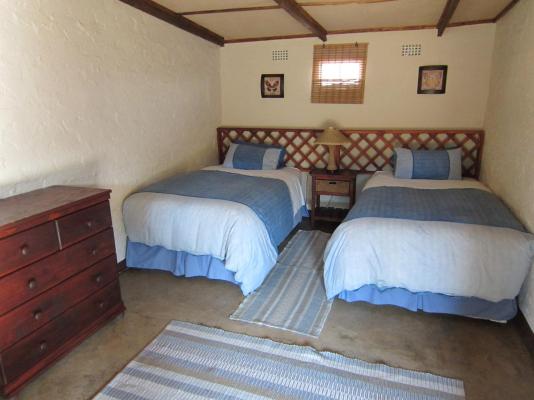Room image 4