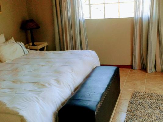 Room image 2
