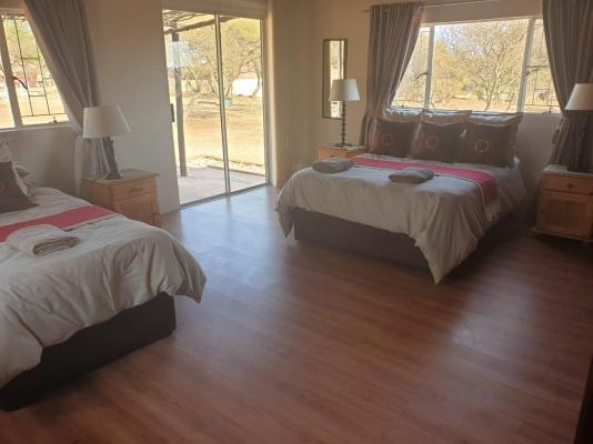 Room image 2