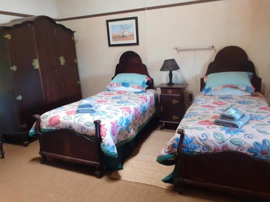 Room image 4