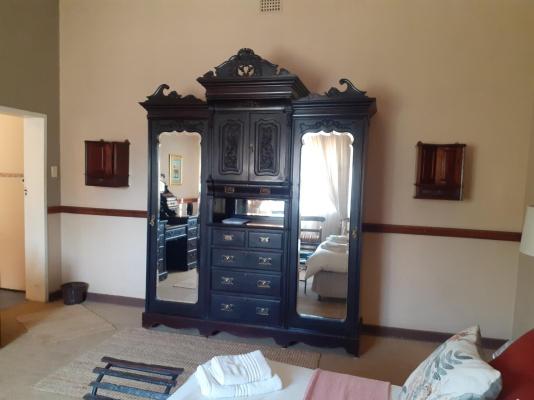 Room image 6