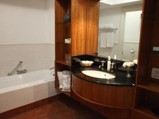 Room image 1