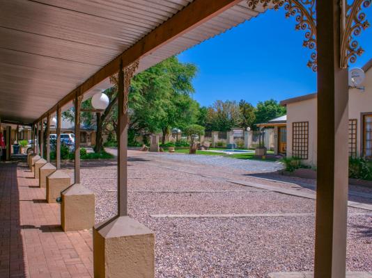 Kuruman Hotel - 198838