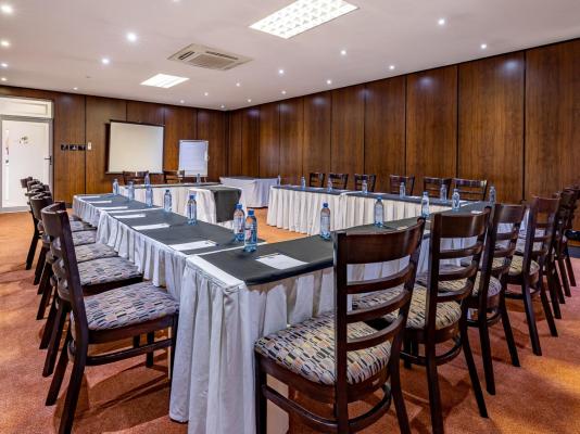African Sky Hotels - Ermelo Inn - 199041