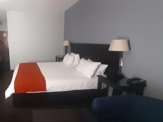 African Sky Hotels - Ermelo Inn - 199045
