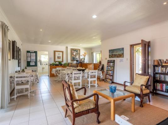 Nothando Backpackers Lodge - 199090
