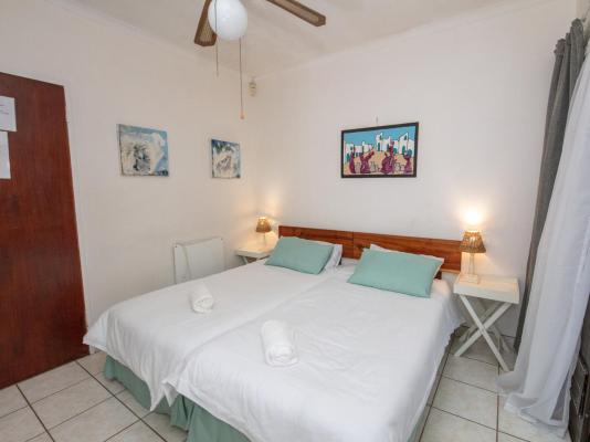 Room image 15